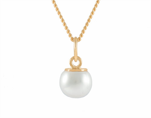 Delicate pearl pendant 18k yellow gold.